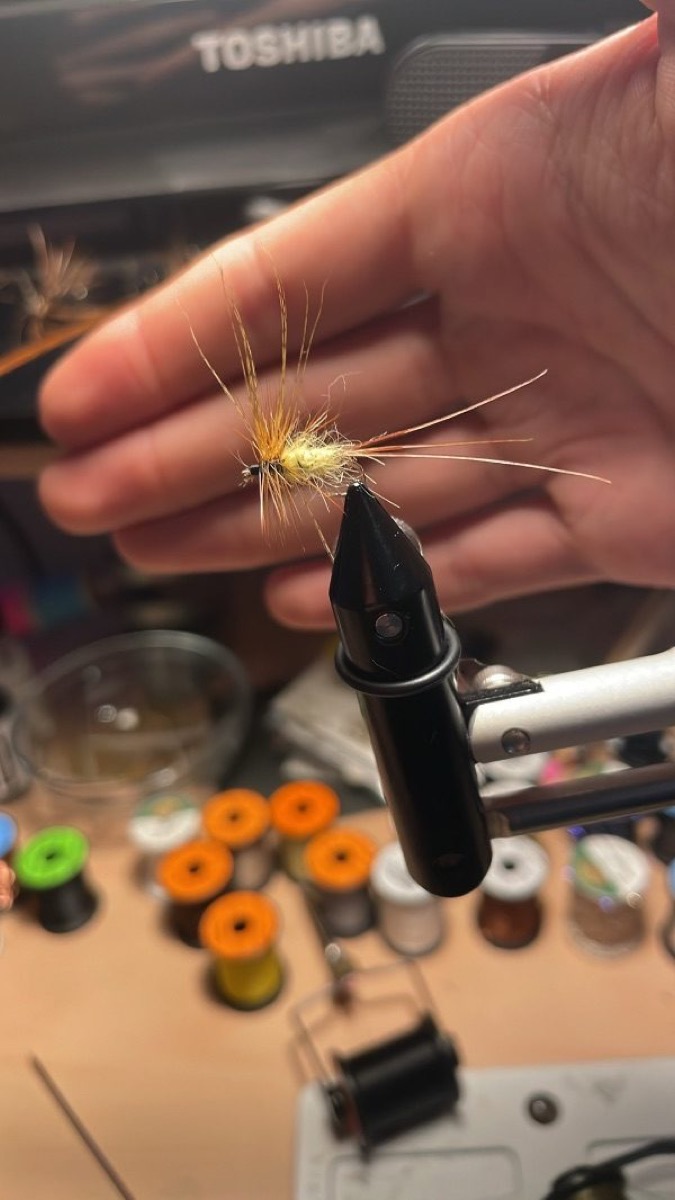 Mayfly by J-Y B fly pattern tied by Laurent bertrand