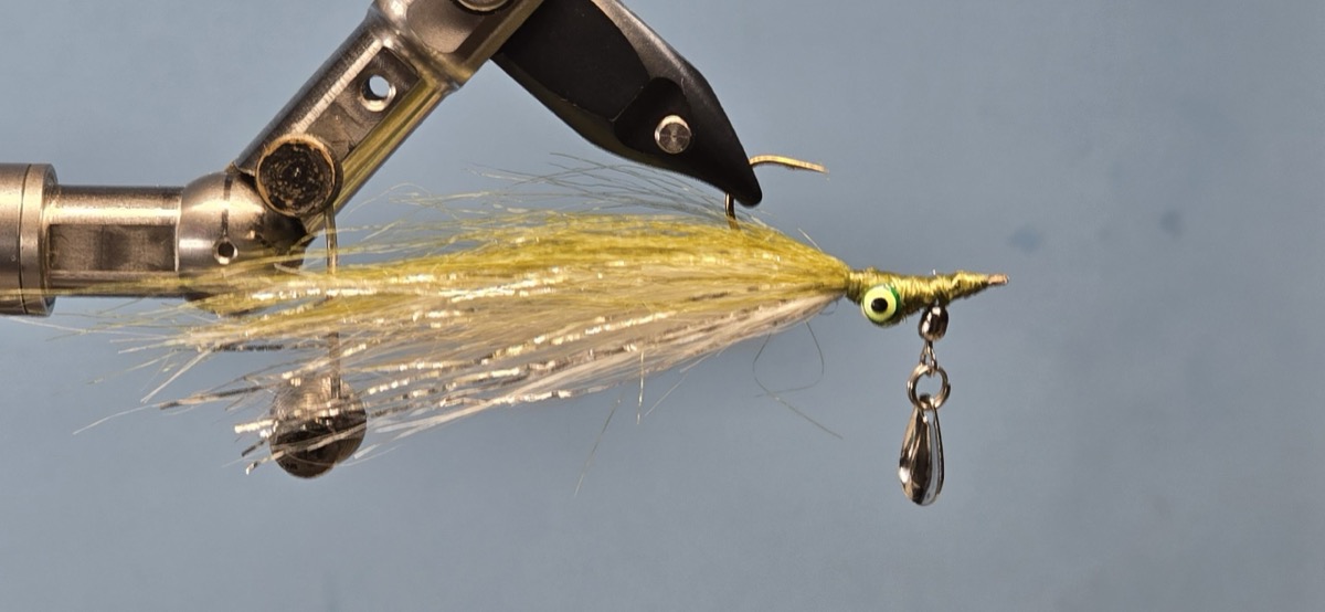 Crappie Coyote fly pattern tied by Darrell Olson