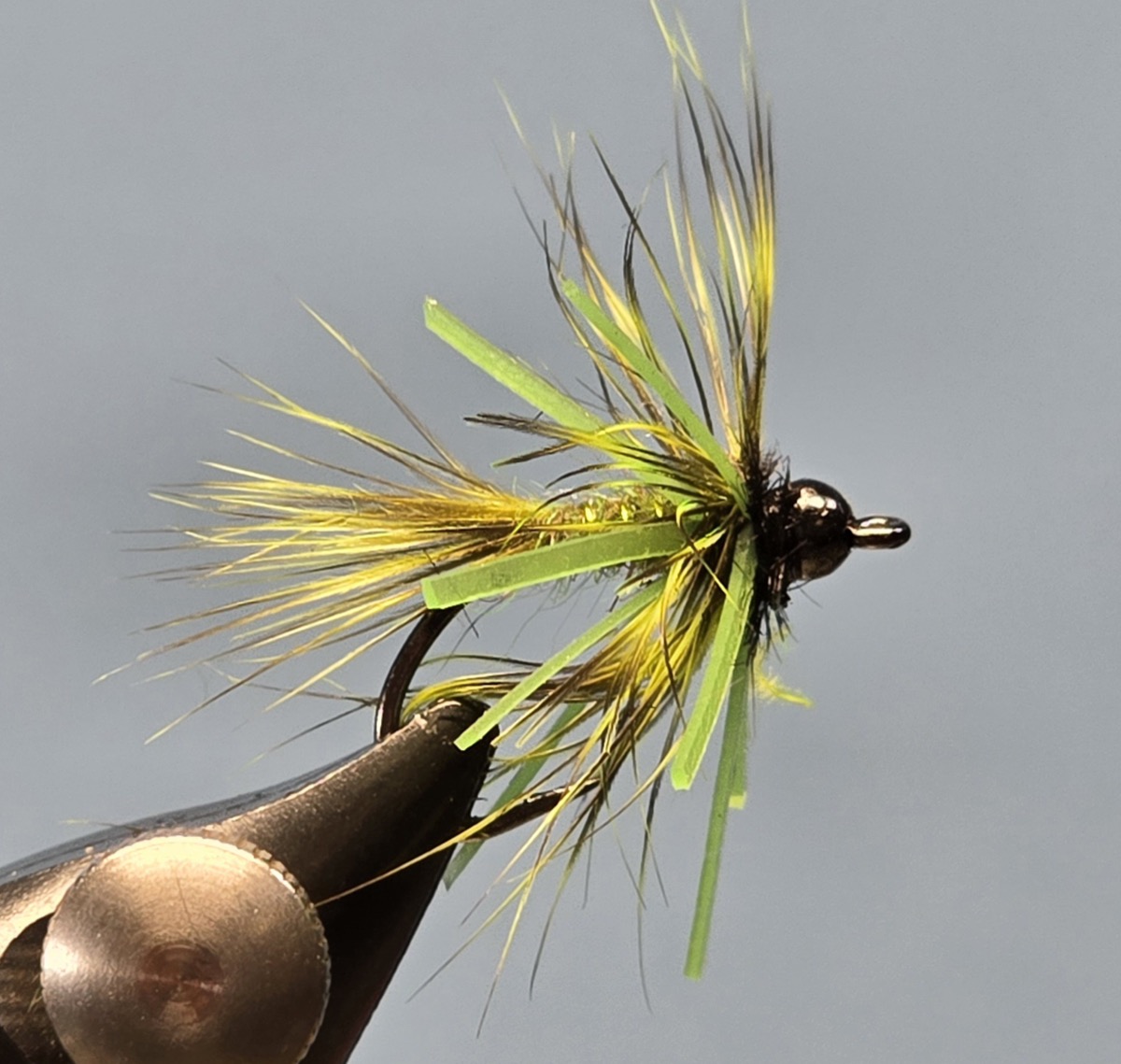 Panfish Damsel fly pattern tied by Darrell Olson