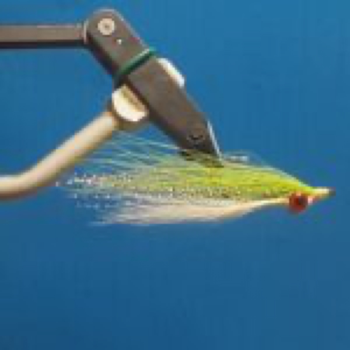Clouser minnow fly pattern tied by Al Agelwei