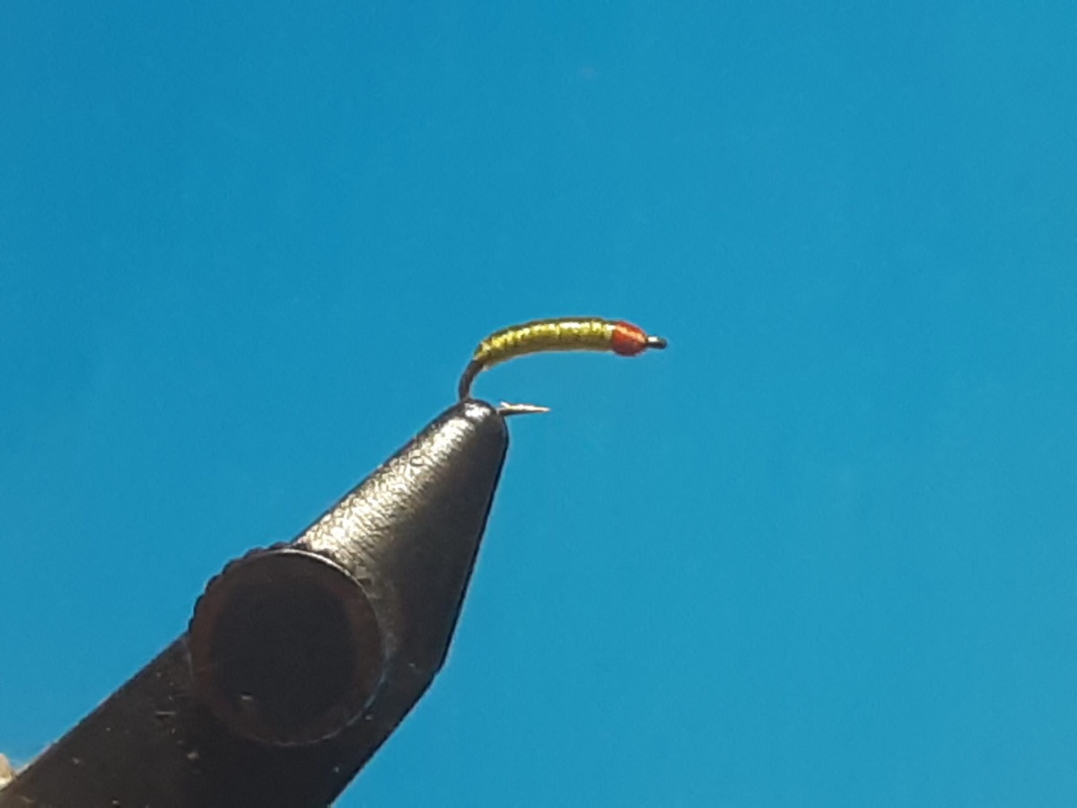 Light olive midge larva fly pattern tied by Al Agelwei