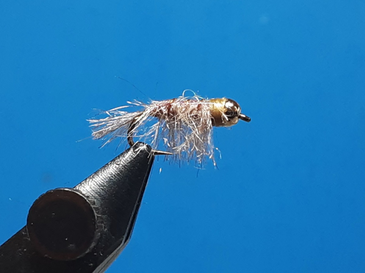 Tan swimming scud fly pattern tied by Al Agelwei