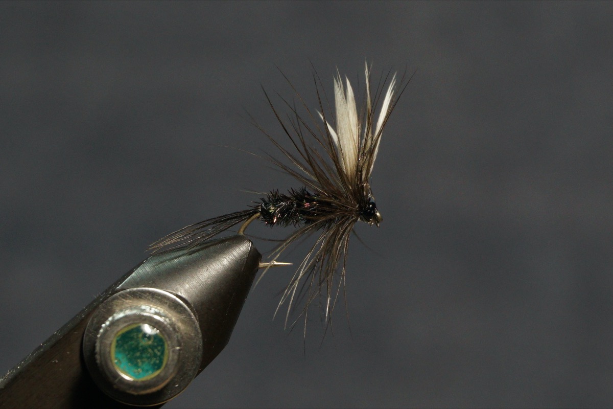 Mayfly adult - quill wing fly pattern tied by Christian Andrews