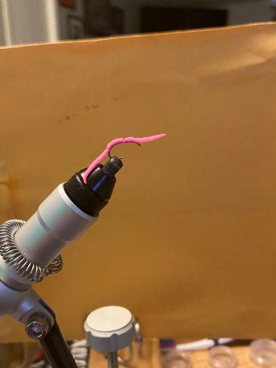 San Juan worm fly pattern tied by Andy Wells