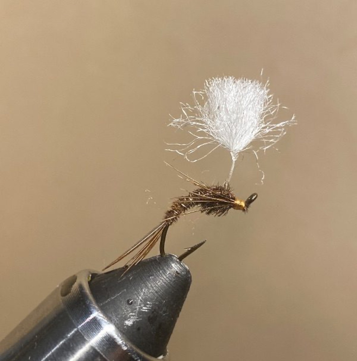 Parasol Emerger fly pattern tied by Arthur Heffernan